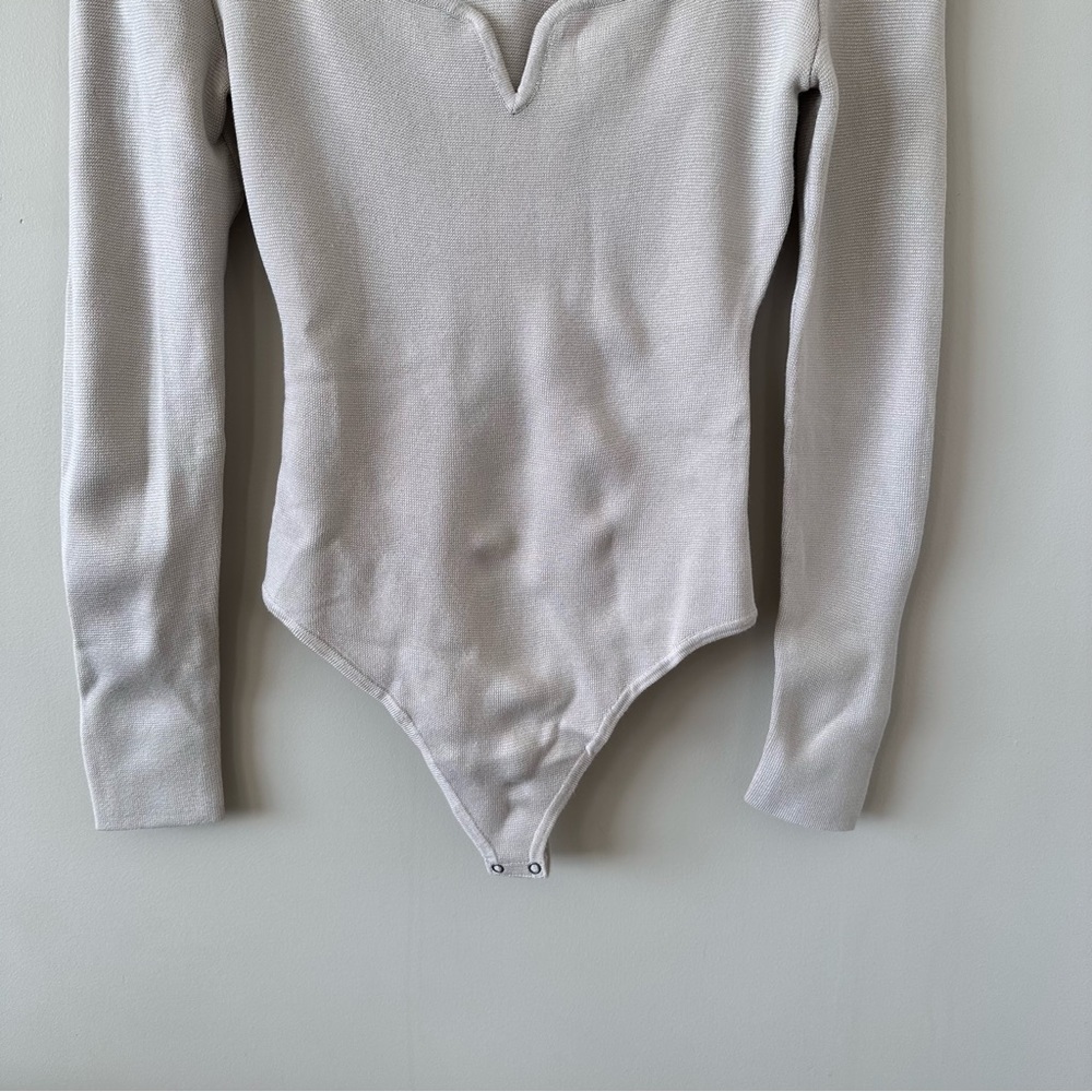 Ambercombie & Fitch- Cream Knit Sweetheart Neckline Long Sleeve Bodysuit - Picture 5 of 9